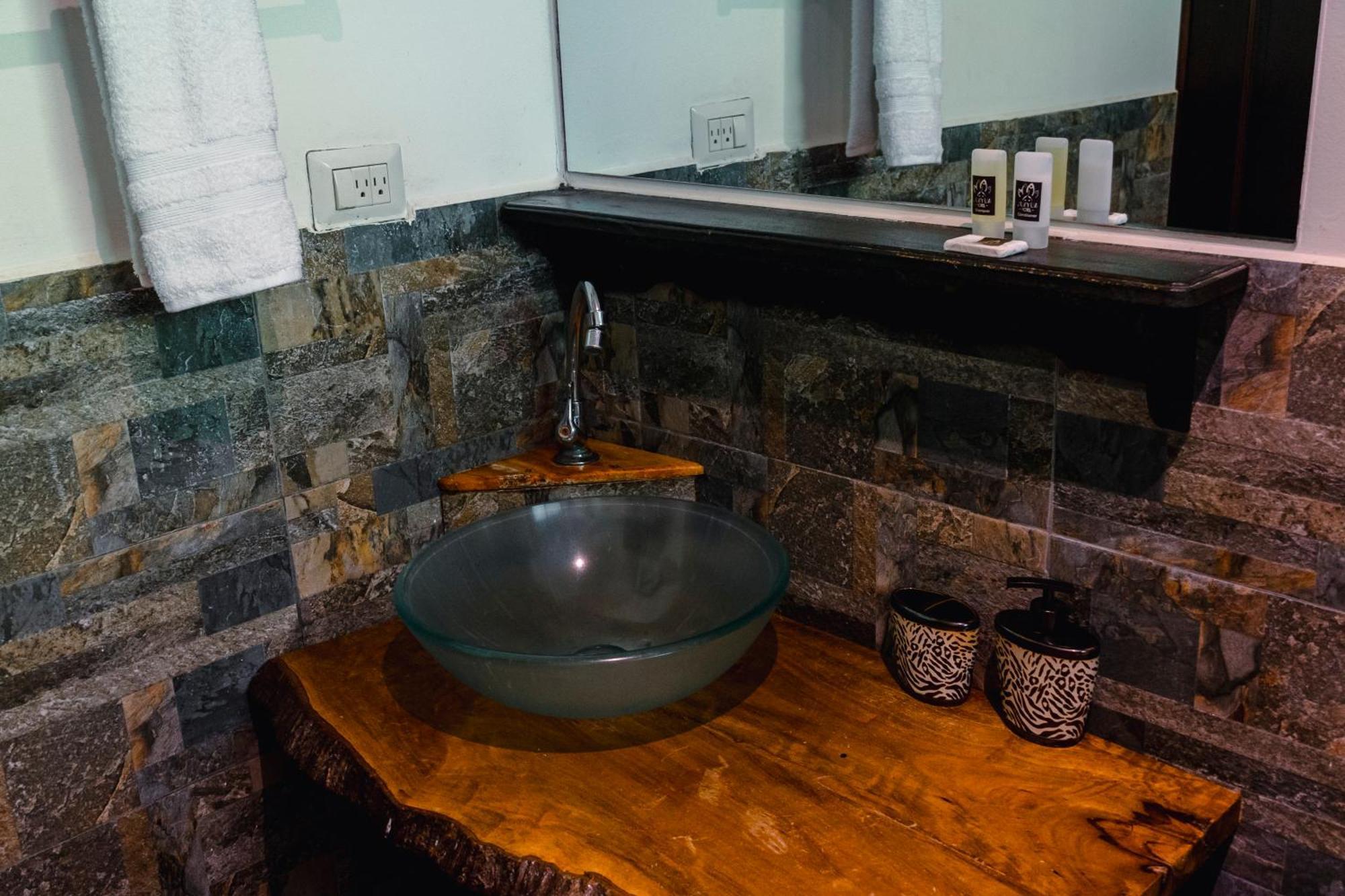 Hotel Juayua Bagian luar foto