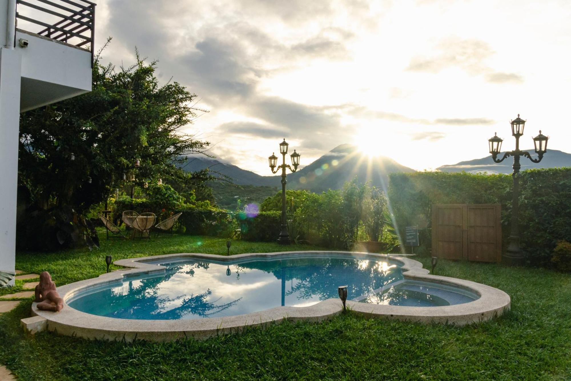 Hotel Juayua Bagian luar foto